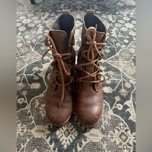 Sorel Cate Boots in Brown Leather 8.5